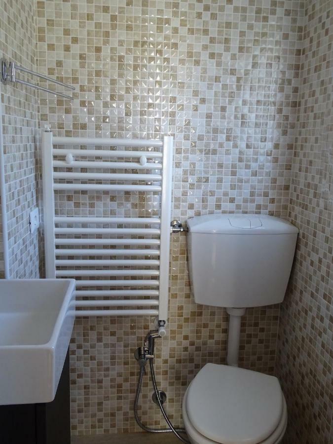 Апартаменты A Casa Di Nonna Elza Специя Экстерьер фото